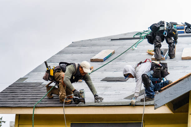 Professional Gutter Installation technician working in Porthill, ID